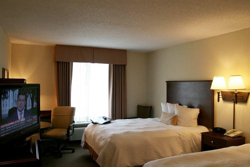 Hampton Inn & Suites Oxford-Anniston Exterior foto
