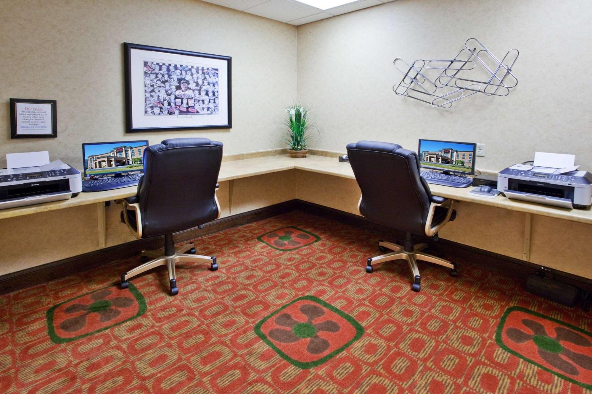 Hampton Inn & Suites Oxford-Anniston Afaceri foto