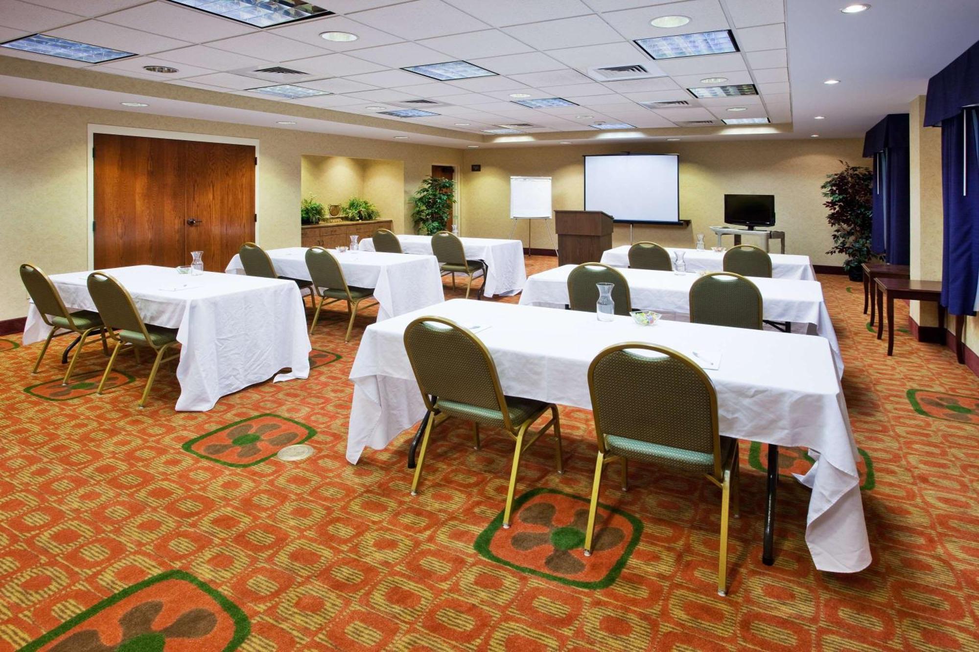 Hampton Inn & Suites Oxford-Anniston Afaceri foto