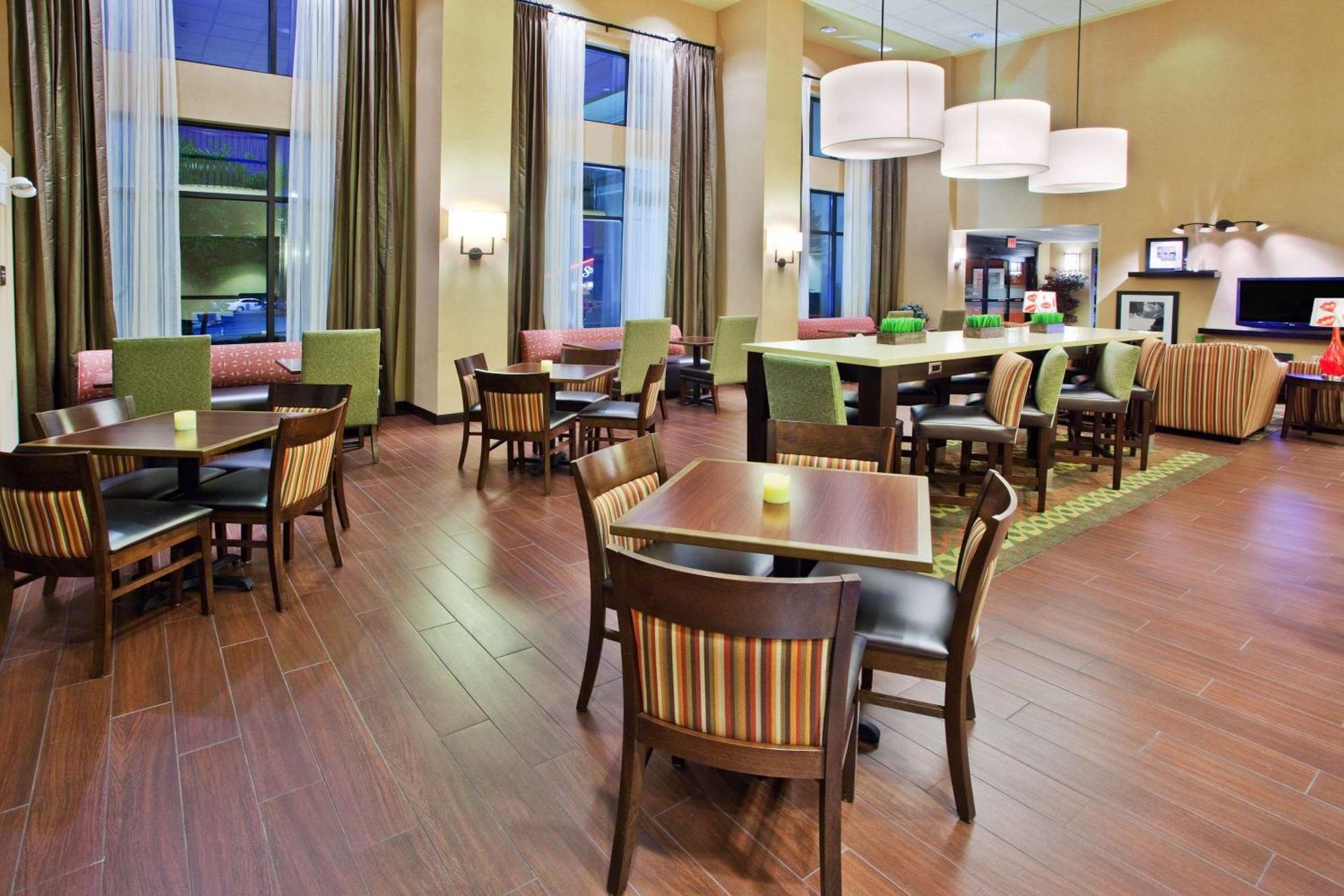 Hampton Inn & Suites Oxford-Anniston Restaurant foto